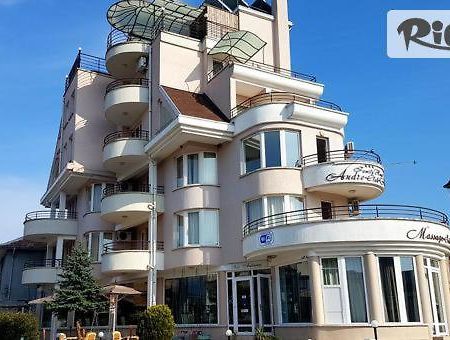 Хотел Андре Hotel Chernomorets Ngoại thất bức ảnh