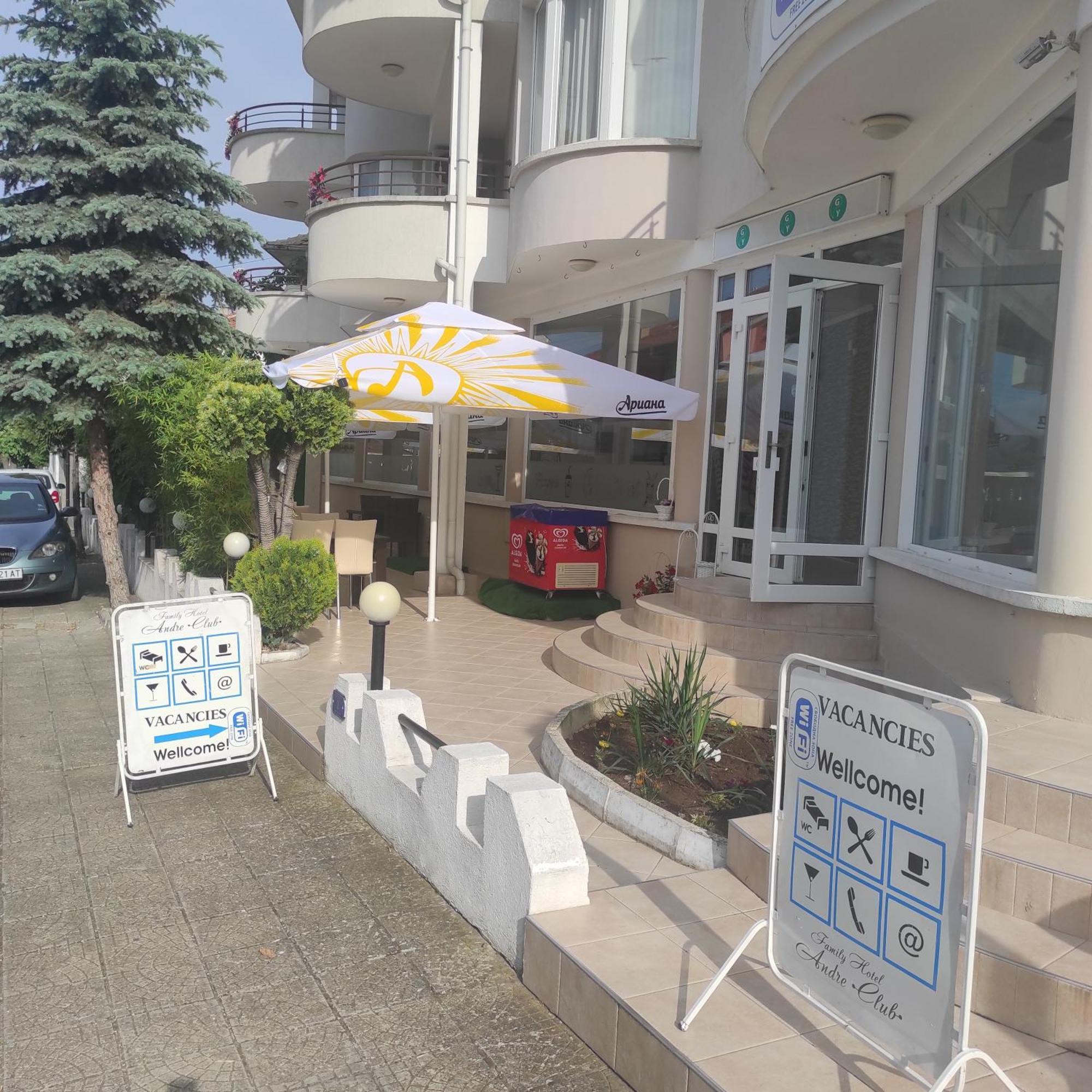 Хотел Андре Hotel Chernomorets Ngoại thất bức ảnh